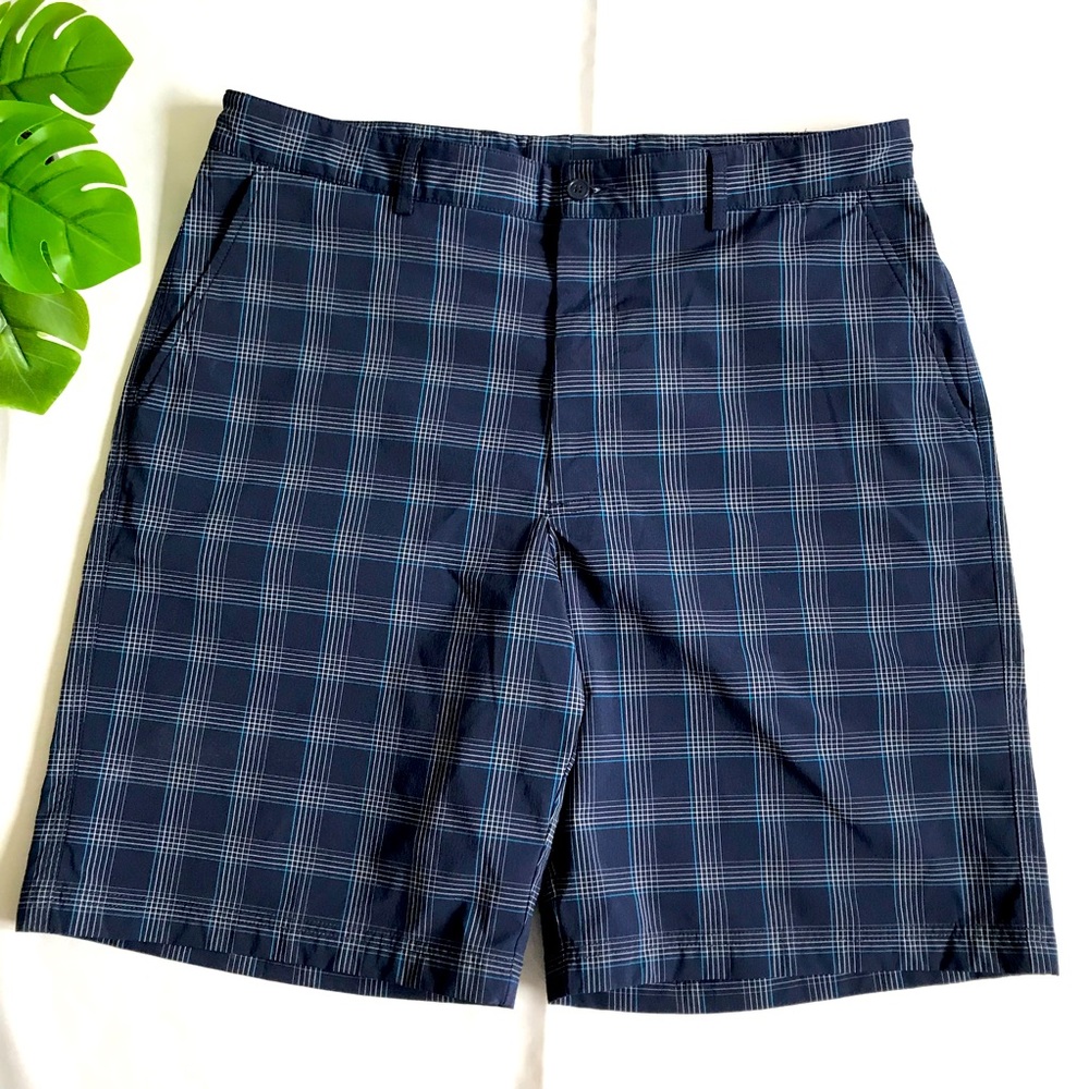 Pebble Beach Performance Men’s Plaid navy blue gray Shorts size 38